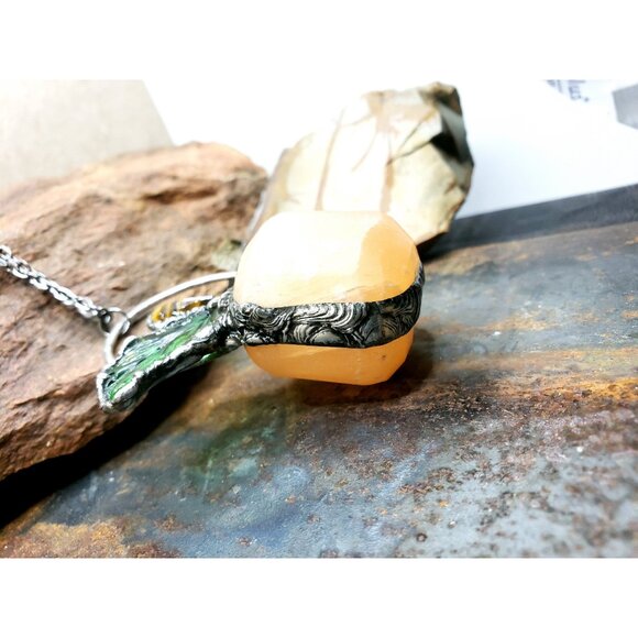 Halloween Pumpkin Crystal Necklace Handmade Halloween costume jewelry - Picture 8 of 11